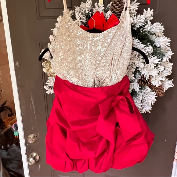 NWT Rampage Red Bubble Skirt with Bow Med - Picture 4 of 5